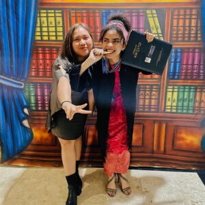 Kezia Caroline Instagram - the end, but also the beginning ✨💗🎓🌸 #graduation