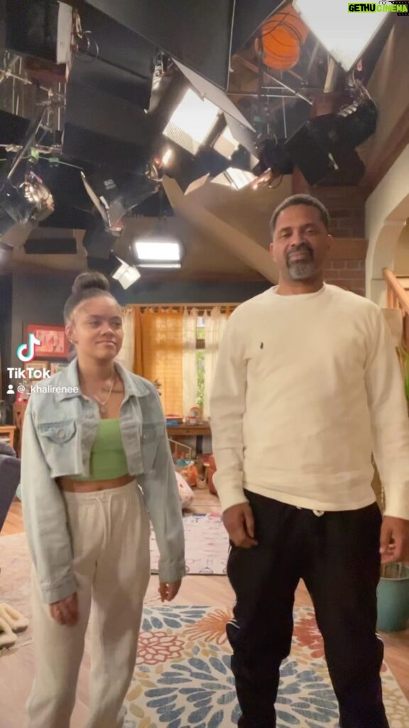 Khali DaniyaRenee Spraggins Gethu Cinema