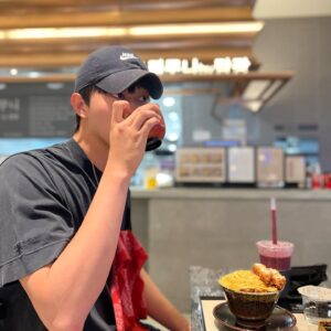 Ki Do-hun Instagram - 밥먹자 밥아아압