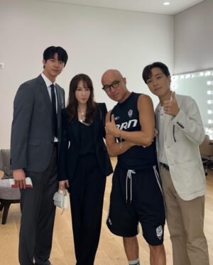 Ki Do-hun Instagram - @tonyhong1004 @sooin_koco ☺️