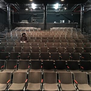 Ki Hong Lee Instagram - “It’s raining this weekend?...guess I’m staying in..” “뭐? 비온다고? 집에 안에 있어야되겠다...”