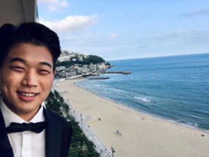 Ki Hong Lee Instagram - One of the highlights of going back to the Motherland. #busan #부산 #부산국제영화제 #대한민국