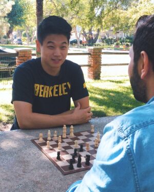 Ki Hong Lee Instagram - Don’t let this pic fool u. I have NO IDEA how to play chess. Also Ep. 6 of #MrSoulmate is live now on my #igtv Check it out! #미스터소울매이트 Ep. 6 라이브입니다 꼭 봐주세요!