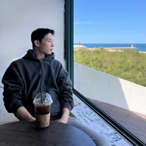 Ki Hyun-woo Instagram - 내일 만나요! 
🥔