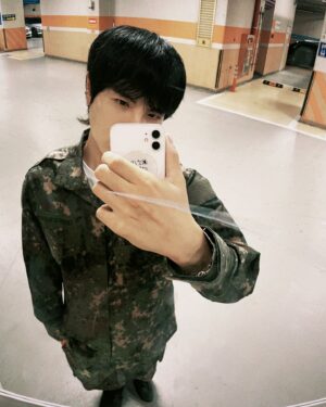 Ki Su Instagram - ”I‘m going to the military.“🪖
