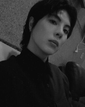 Ki Su Instagram - Are you coming to see me or not? Don‘t keep me waiting. #KISSU #💋 #KISU