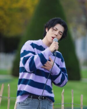Ki Su Instagram - ’KISS U‘ I’m so happy to sing for you. I‘ll sing for you forever. Let's make happier memories together in 2024,  ok? 049 ‘KISS U'

#KISU #KISSU #💋 #vienna #austria🇦🇹