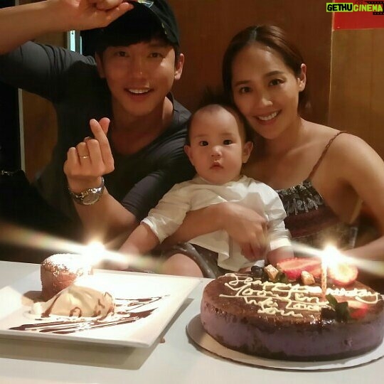 Ki Tae-young - 17K Likes - 우리가족 ... #유진 #유진기태영 #로희아빠 #유진생일 #로희