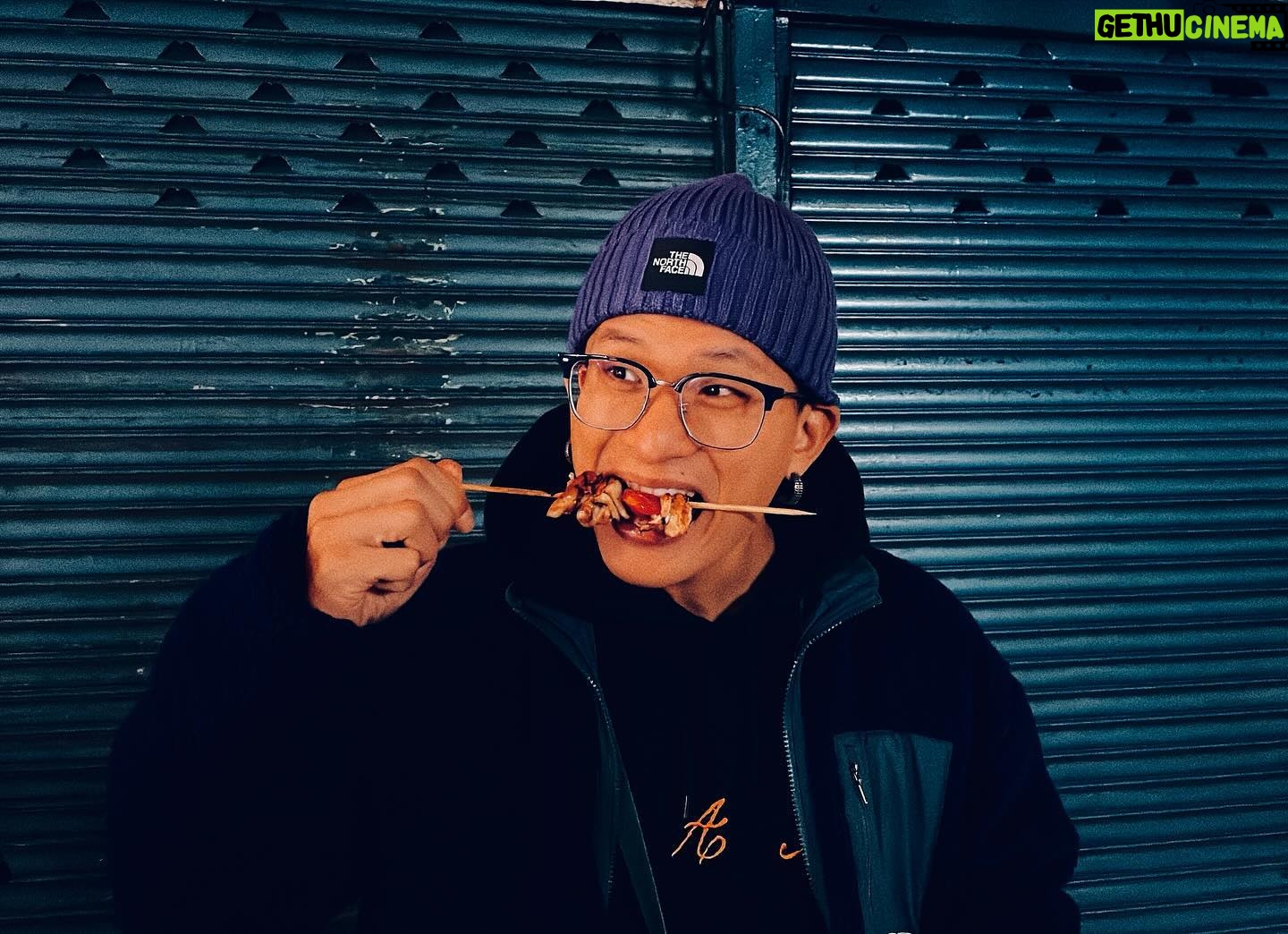 Ki-pin Ng - 3 Likes - 氣溫剩一半,
熱量多一半。
🥶🤤