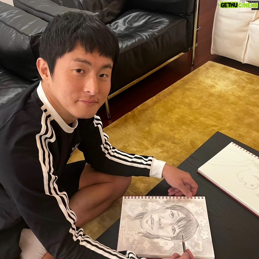 Kian84 - 61.7K Likes - 홍진경누나.
처음봣는데 양재천의 두루미 같았이 엄청 우아했음.
#홍진경
#두루미
#우아
#맞춤법