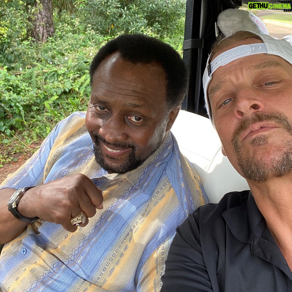 Kid Rock - 32.1K Likes - Detroit till' i die!! God Bless you Hitman!! Thanks for the boxing tips and being such a great friend for so many years!! -Kid Rock