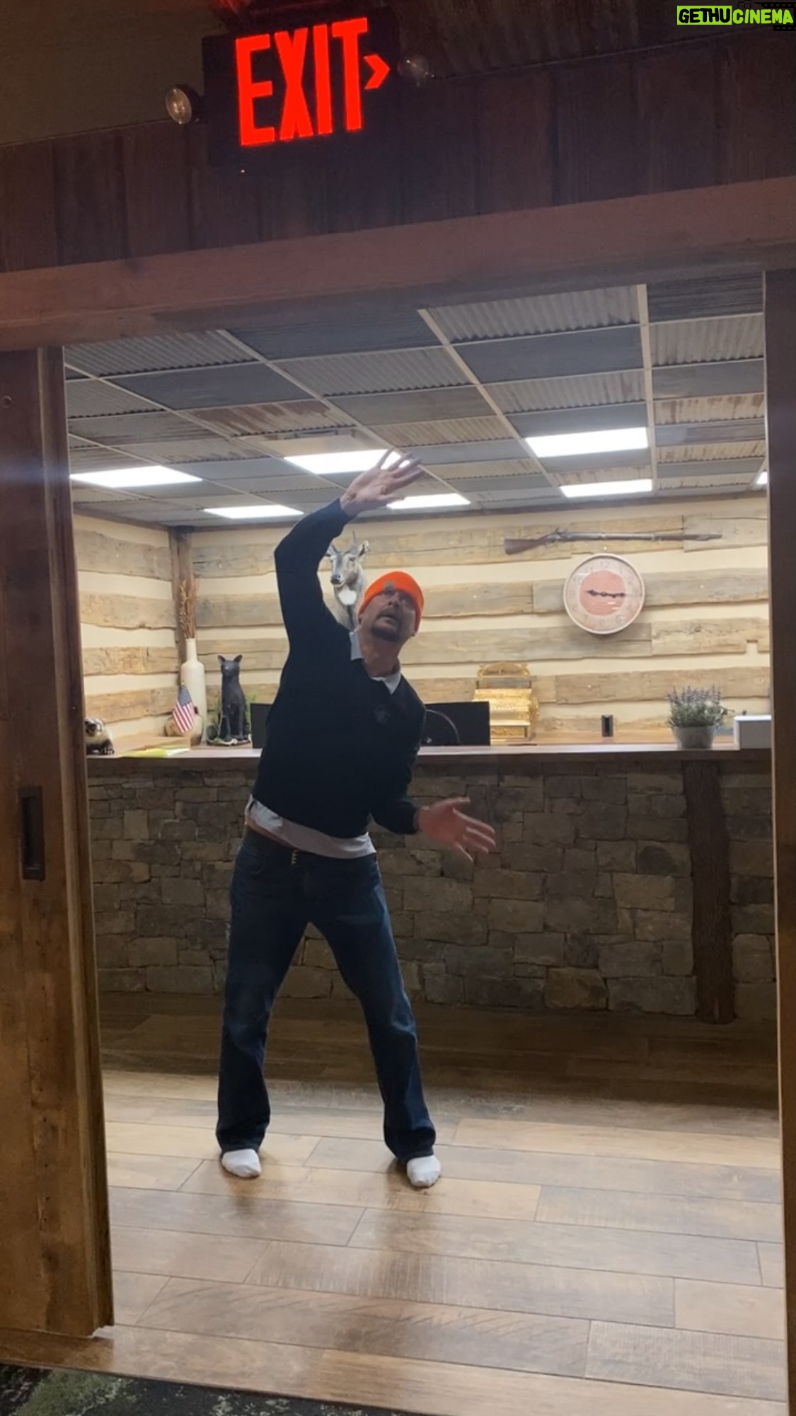 Kid Rock - 54.1K Likes - Slick
