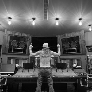 Kid Rock Instagram - All this BS going on has just go my blood pumpin’ and is only more songwriting fuel for a new record and tour in 2021. 
I am beholden to no one, no corporate sponsors, no label and I am gonna go the fuck off! 
You haters better be shaking in your boots. 
To my supporters and fans, I will not let you down. 
I guarantee it will be my best record and tour ever.
Devil Without a Cause…
Kid Rock