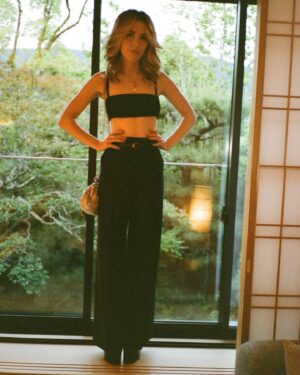 Kiernan Shipka Instagram - Weekday in Kyoto for @WeekendMaxMara 💝

#WeekendMaxMara
#PasticcinoBagTour
#PasticcinoBagTourJapan