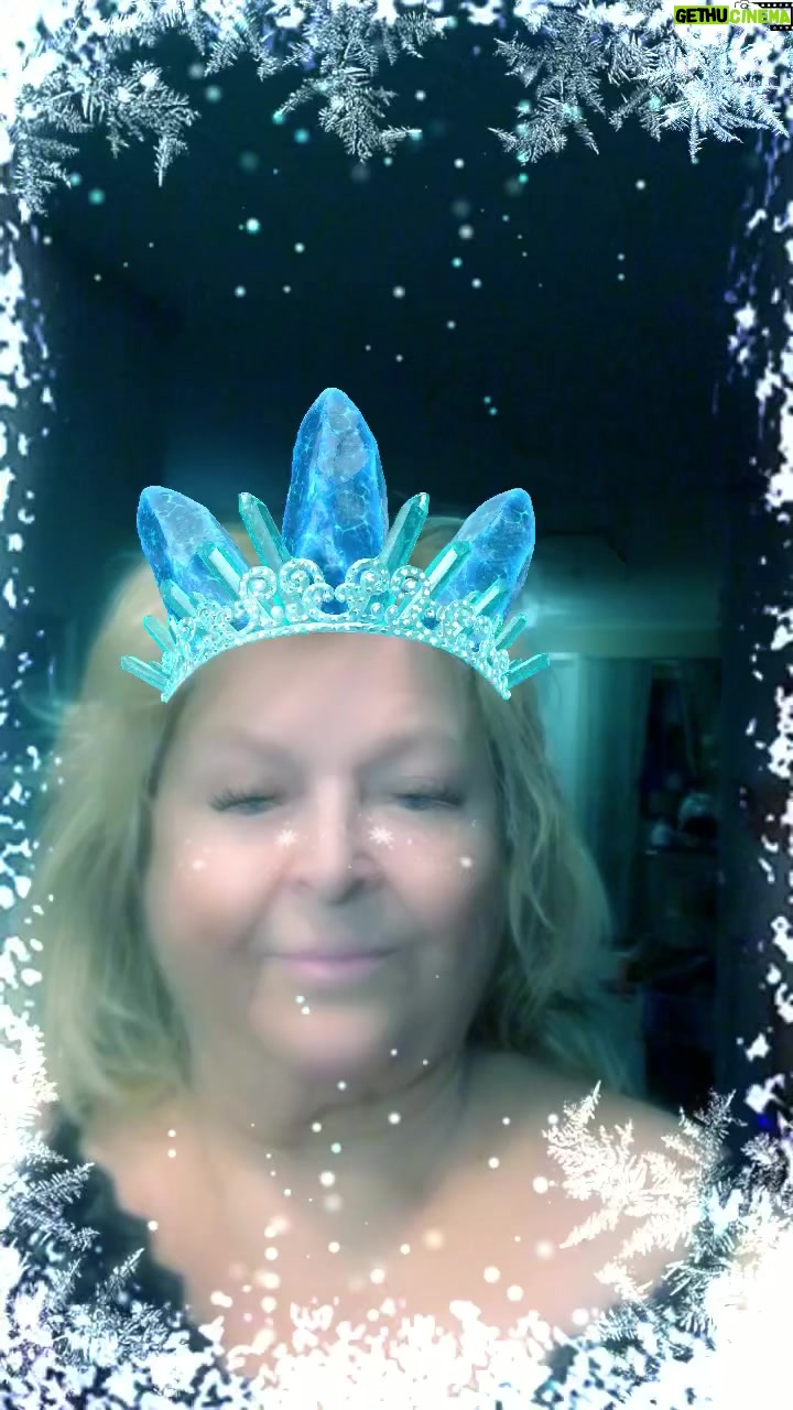 Kikki Danielsson - 1.5K Likes - Idag firar vi Wizex Eminenta Ex-Trumslagare som har Mage att Fylla År Just Idag🥳🎉HIPP HIPP HURRA Herr Gurka 🌹🌹🎂🥒
Kram❤️från den Gamla Kuplettsångerskan