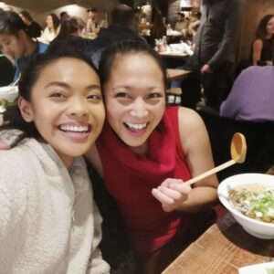 Kim Adis Instagram - Thursday throwback appreciation to good friends and good food/cocktails! 💛✨