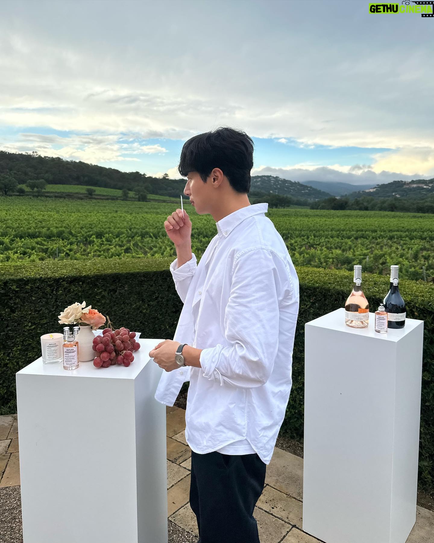 Kim Chung-jae - 13.6K Likes - beautiful moments with @maisonmargielafragrances
in Saint Tropez š«š·
#glimpseofmemories #ė©ģ¢
ė§ė„“ģ§ģė¼ķėź·øė°ģ¤ #KOLtrip