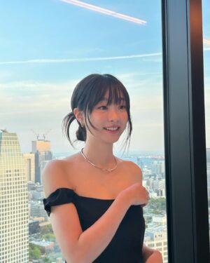 Kim Da-mi Instagram - @tiffanyandco #tiffanyandco