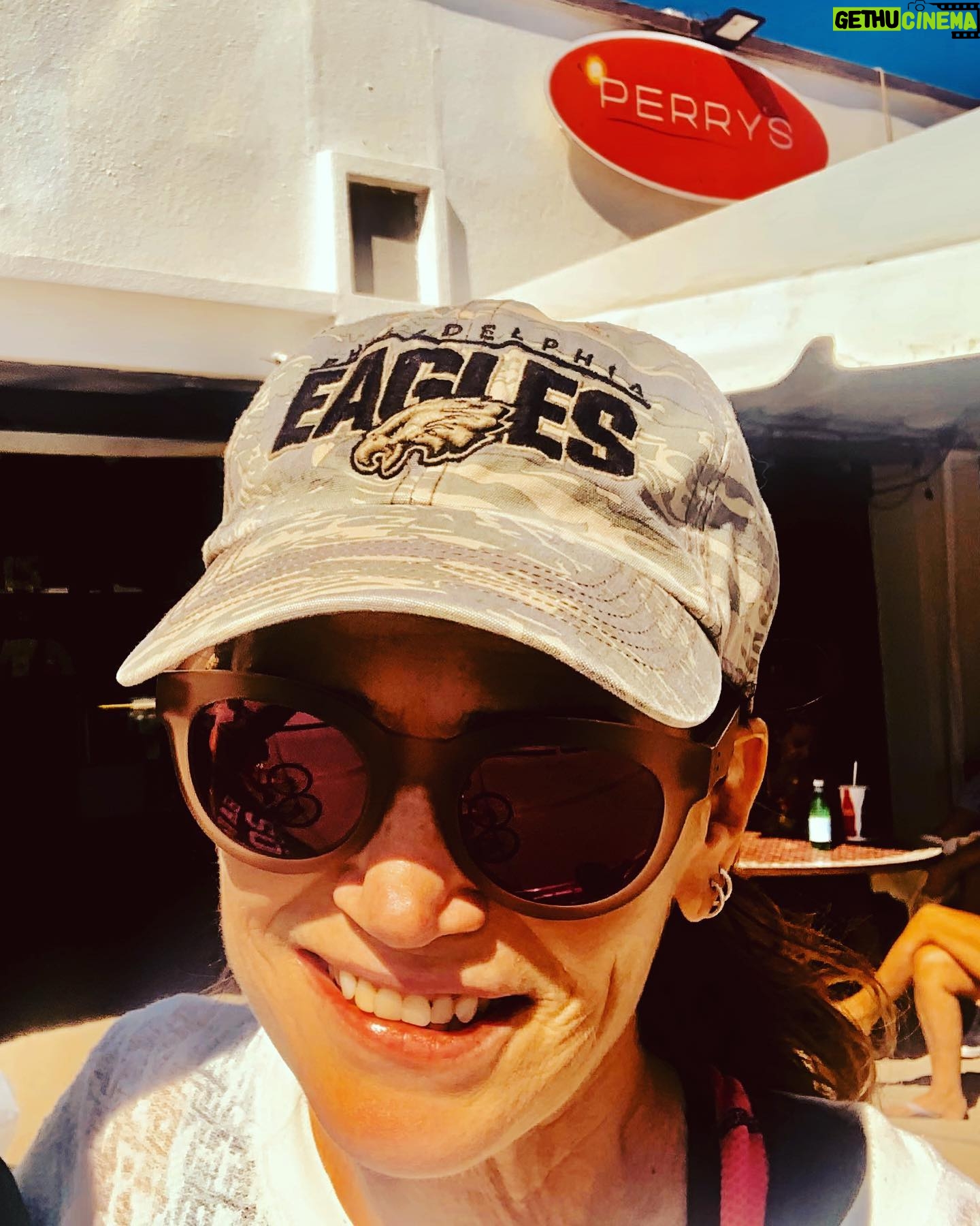 Kim Delaney - 817 Likes - #eagles W!!! 🏈 doesn’t matter what city I’m in, always #Philly #phillygirl #eagles #congrats 🦅