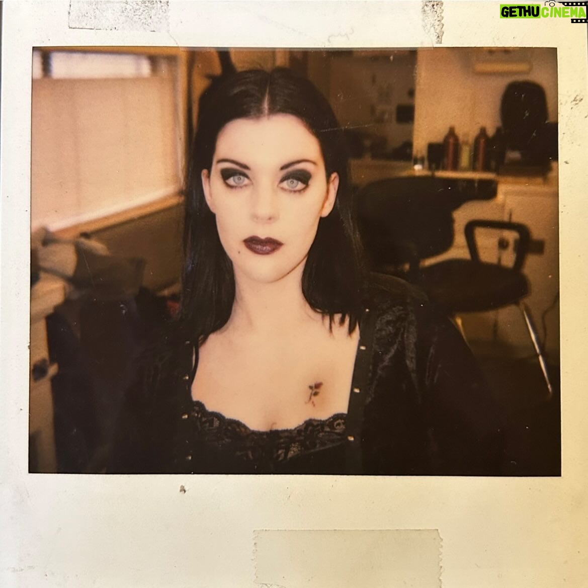 Kim Director - 1.6K Likes - World Goth Day.
This look was brought to you by the brilliant @jkinigopoulos & @gbateman13 for Book of Shadows: Blair Witch 2.
#worldgothday #worldgothday2024 #horror #onsetpolaroid #polaroid