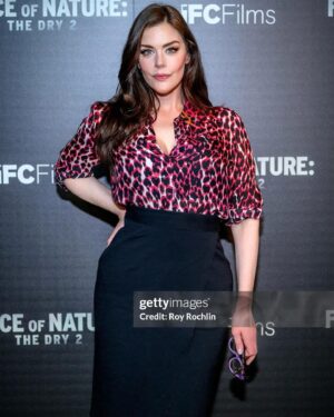 Kim Director Instagram - Force Of Nature: The Dry 2 was incredible!!! Suspense, where I was literally on the edge of my seat! I feel confident that I will never explore the Australia Bush irl. But I feel like I did, after watching this film. It’s shot beautifully. And Eric Bana, Debora-Lee Furness & Anna Torv and absolute rockstars. Robert Connolly has made an incredible film and I hope you get to check it out!
Thank you @cinemasociety for such a fun night!

#forceofnaturethedry2 #robertconnolly #ericbana #deborraleefurness #annatorv #cinemasociety #film #australia