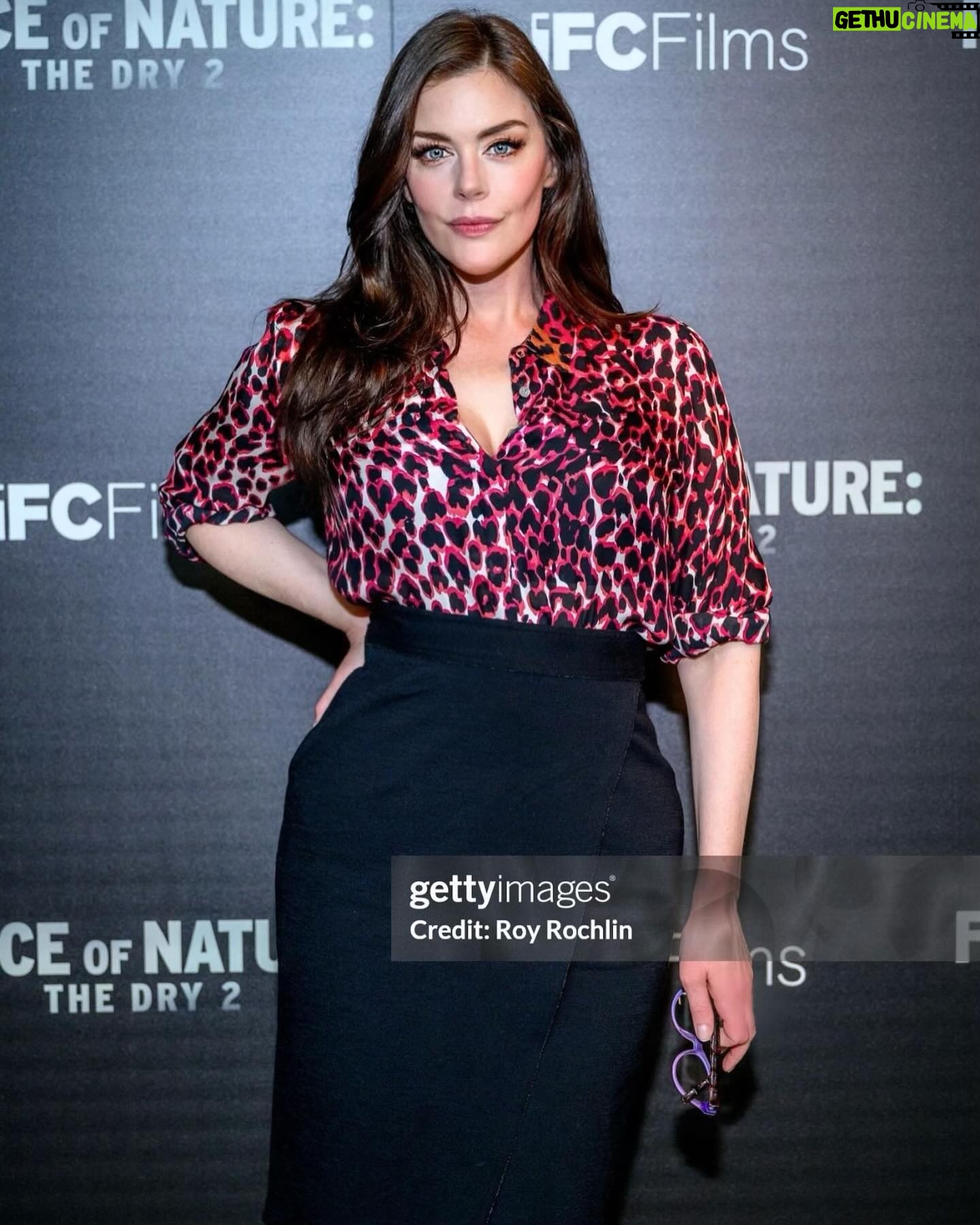 Kim Director - 1.3K Likes - Force Of Nature: The Dry 2 was incredible!!! Suspense, where I was literally on the edge of my seat! I feel confident that I will never explore the Australia Bush irl. But I feel like I did, after watching this film. Itâs shot beautifully. And Eric Bana, Debora-Lee Furness & Anna Torv and absolute rockstars. Robert Connolly has made an incredible film and I hope you get to check it out!
Thank you @cinemasociety for such a fun night!
#forceofnaturethedry2 #robertconnolly #ericbana #deborraleefurness #annatorv #cinemasociety #film #australia