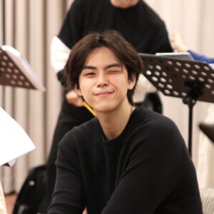 Kim Do-hoon Instagram - 뮤지컬 <유미의 세포들> 쇼케이스✨
.
.
.
뮤배(뮤지컬 배우) 2일차🤭 
성장하자🥹