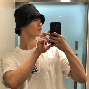 Kim Do-wan Instagram - 
