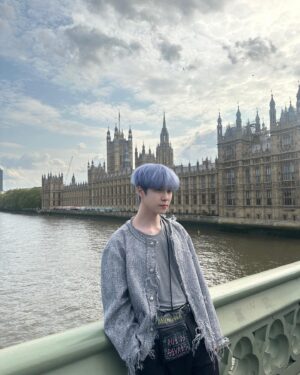Kim Dong-han Instagram - London big ben☀️