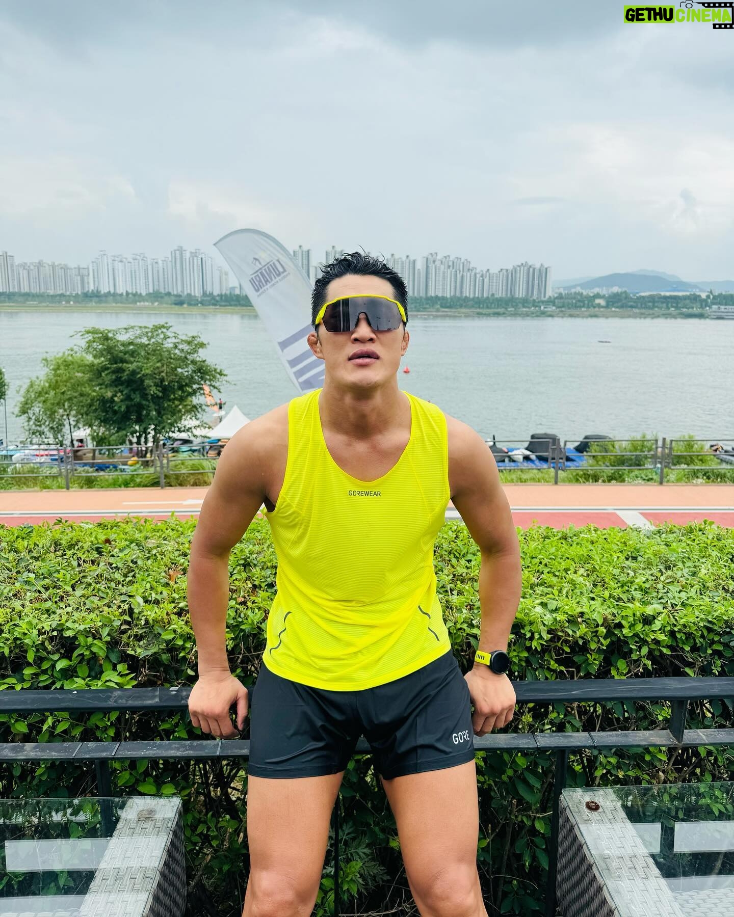 Kim Dong-hyun - 16K Likes - ģ² ģø 3ģ¢
ė¹ź³µģ 첫 ģ주!šš„š«” ķģ ģ“ėķė©“ģ ģ ģ¼ ėæėÆķ ė ššķė³µķė¤š„šŖ #triathlon D-15
#swimming 1.5km 48:16
#cycling 40km 1:23:59
#running 10km 47:45
@minhoheotri ķģ½ģ¹ ź³ ė§ģš
#gorewear @gorewear_korea_distributor @smith_sinsa