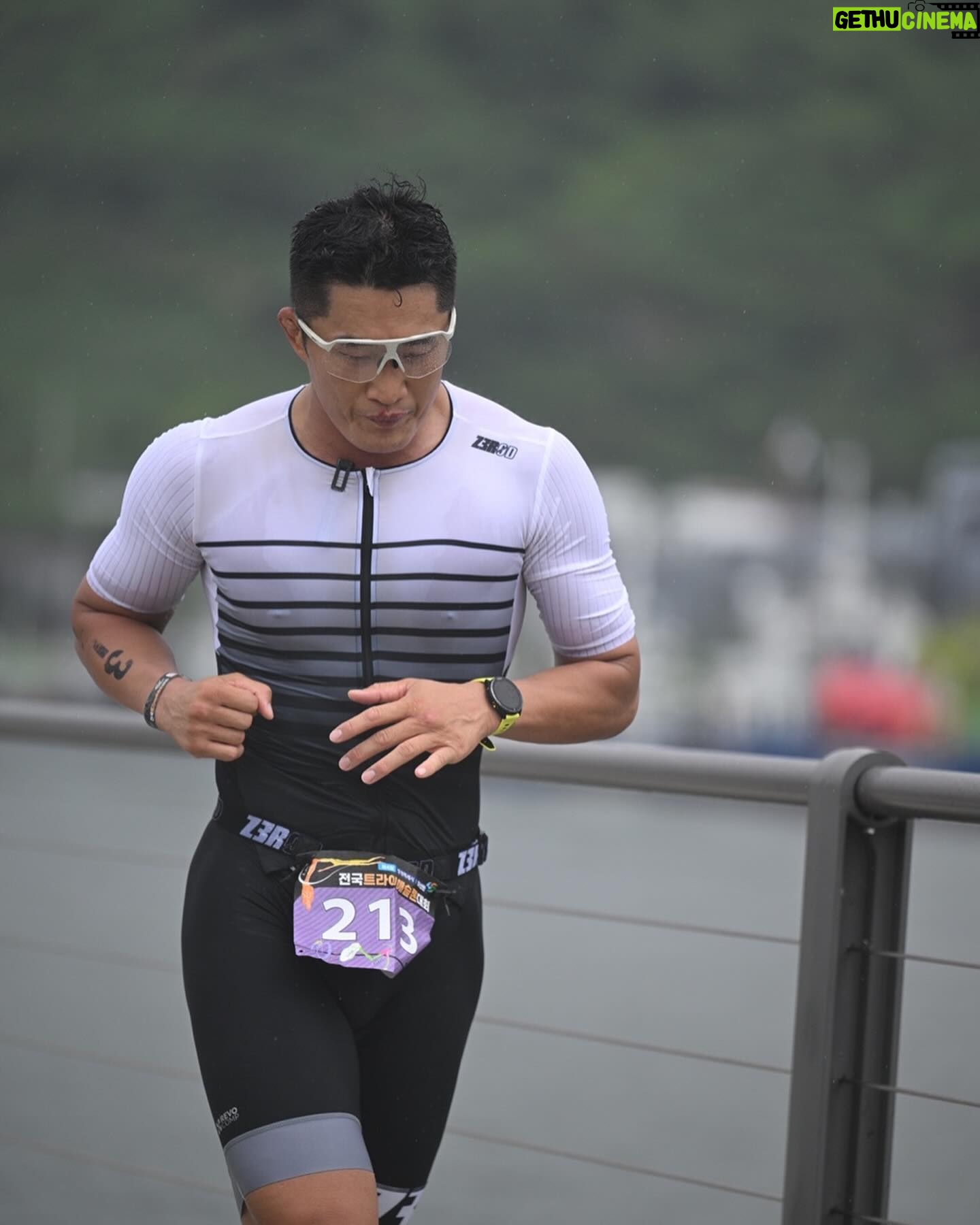 Kim Dong-hyun - 39.5K Likes - ė¹ź° ė§ģ“ ģģ ėķź° ģ·Øģė ė»ķģ§ė§
ė¤ķķ ģ¬ģ“ķ“ģ ėŗ ģģæ ģģ¬ė” ģ¼ė” ė³ź²½ģ“ ėģ“ģ
묓ģ¬ķ ģ주ķģµėė¤!
ģ§ģ§ ģ² ģø3ģ¢
ģ주넼 ģķ“ 8ģ ėķ ģ¬ėģ !š„šŖ
ź·øėė ė źø°ģ ė šš„°
#ģ² ģø3ģ¢
#triathlon #ģģæ ģģ¬ė” #첫ģ주
@bikus_coach_q ģ½ģ¹ė ź°ģ¬ė립ėė¤š