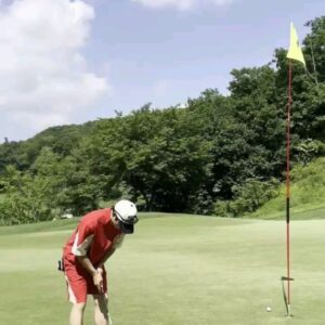 Kim Dong-jun Instagram - Malbon day ⛳️ @malbongolf @youngmi_0909 
말본데이~ 영미누나 고마워요!!!