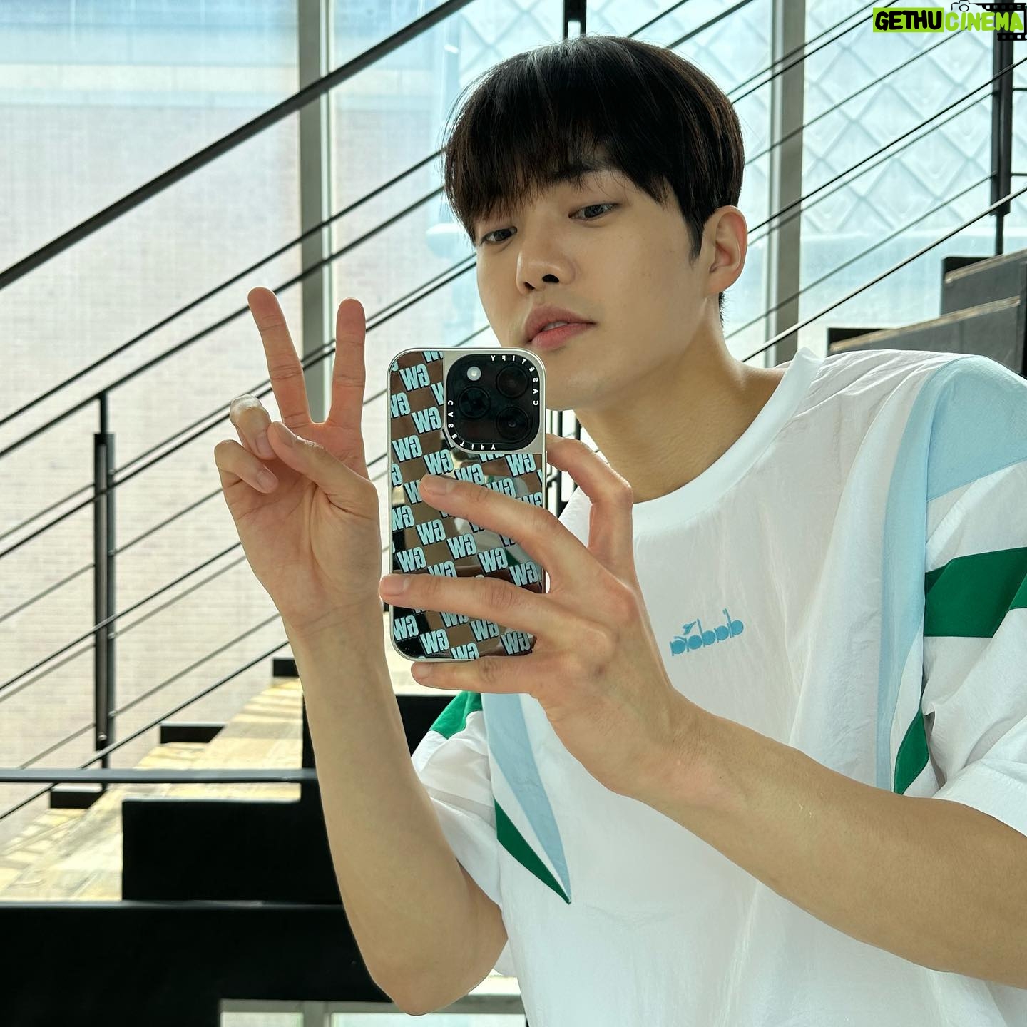Kim Gun-woo - 44.3K Likes - 덮건우🫣🥰