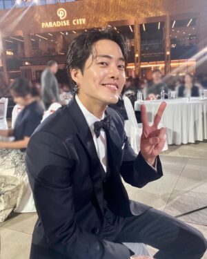 Kim Gun-woo Instagram - 백상예술대상 초대해 주셔서 감사합니다🫶