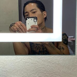 Kim Gun-woo Instagram - 명오야 이젠 행복만 하자🤣😁