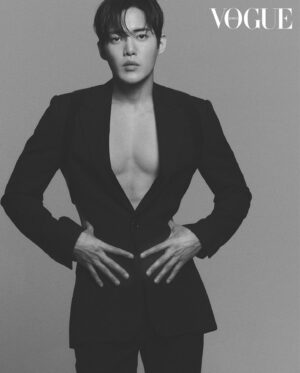 Kim Gun-woo Instagram - @voguekorea 💚