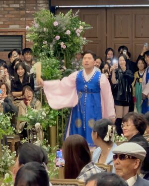 Kim Gun-woo Instagram - 다은이 언이 결혼식 🥳💛