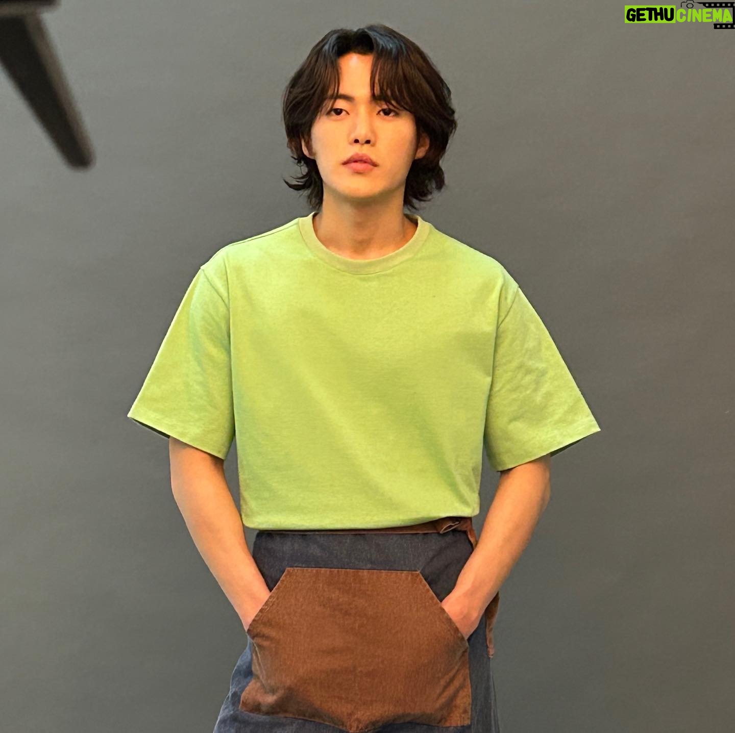 Kim Gun-woo - 35.6K Likes - 뮤지컬 빠리빵집 ~ 6월 25일✅ B컷!