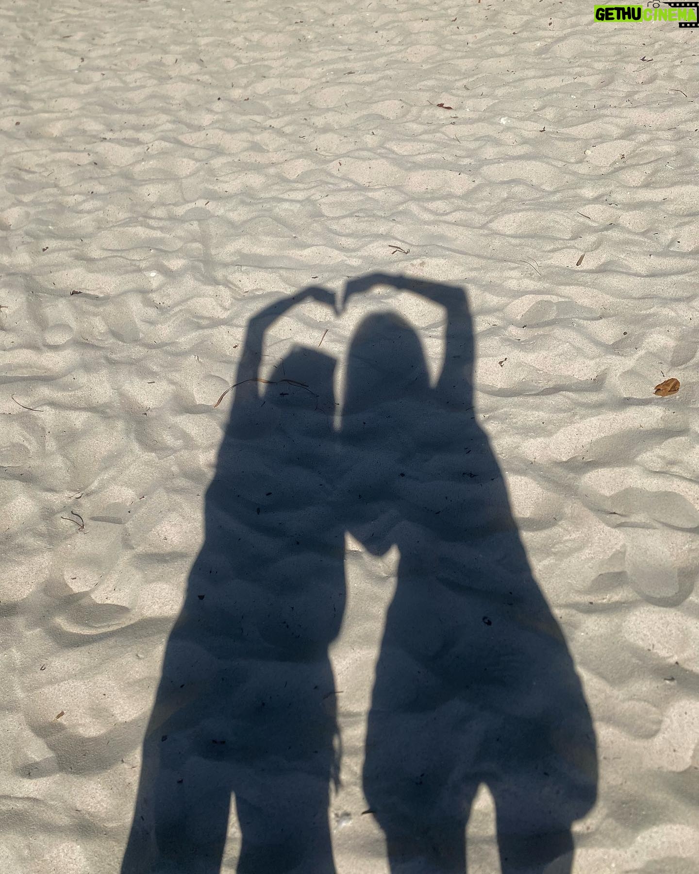 Kim Gyu-yeon - 3 Likes - 너무 예쁜 보라카이💙