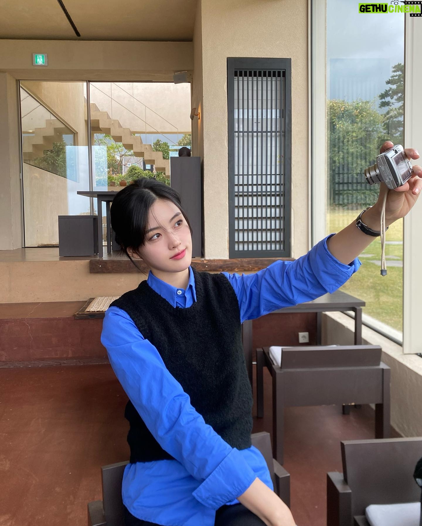 Kim Gyu-yeon - 3 Likes - 흐려도 예쁜 제주💙