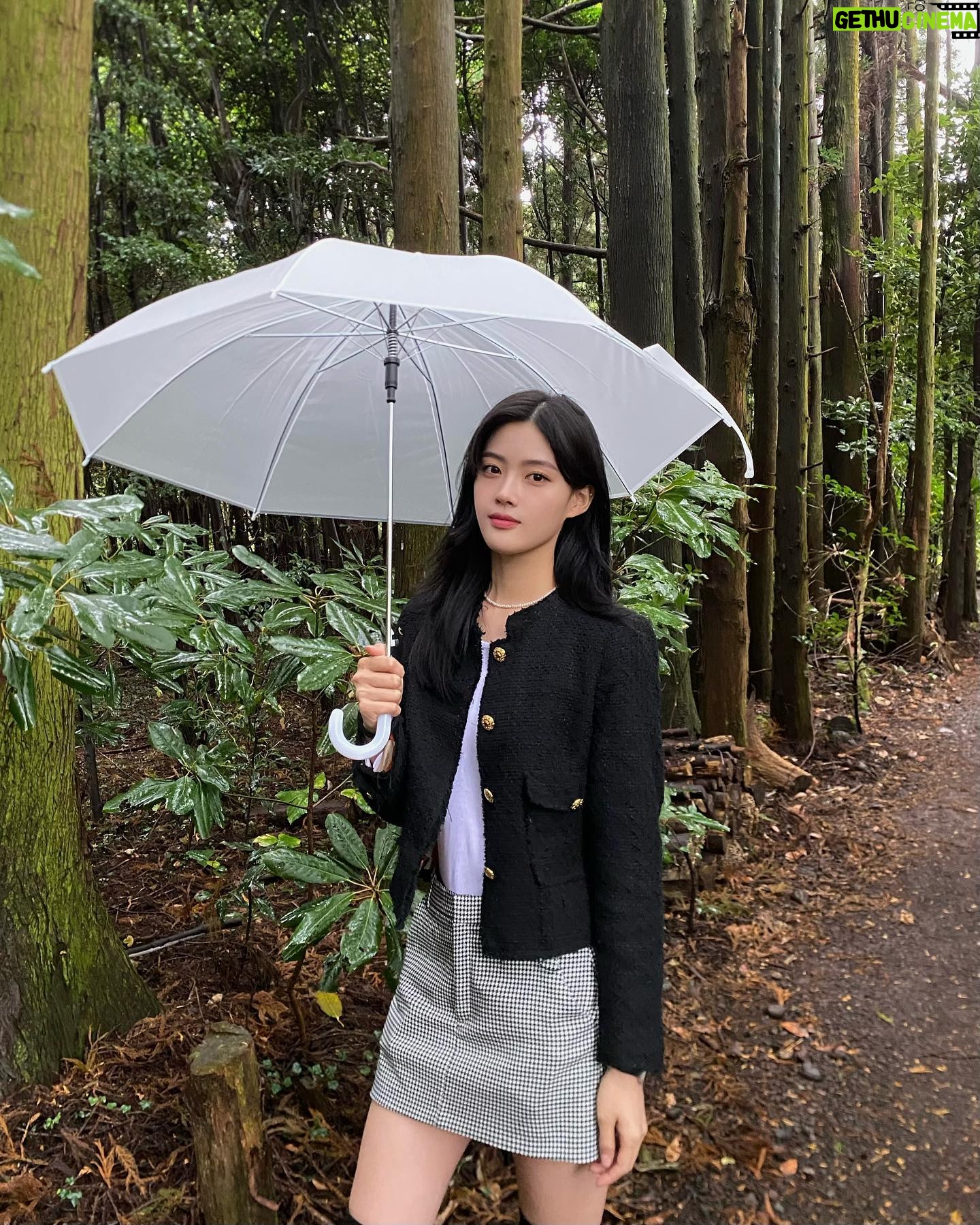 Kim Gyu-yeon - 3 Likes - 🌧️🍂