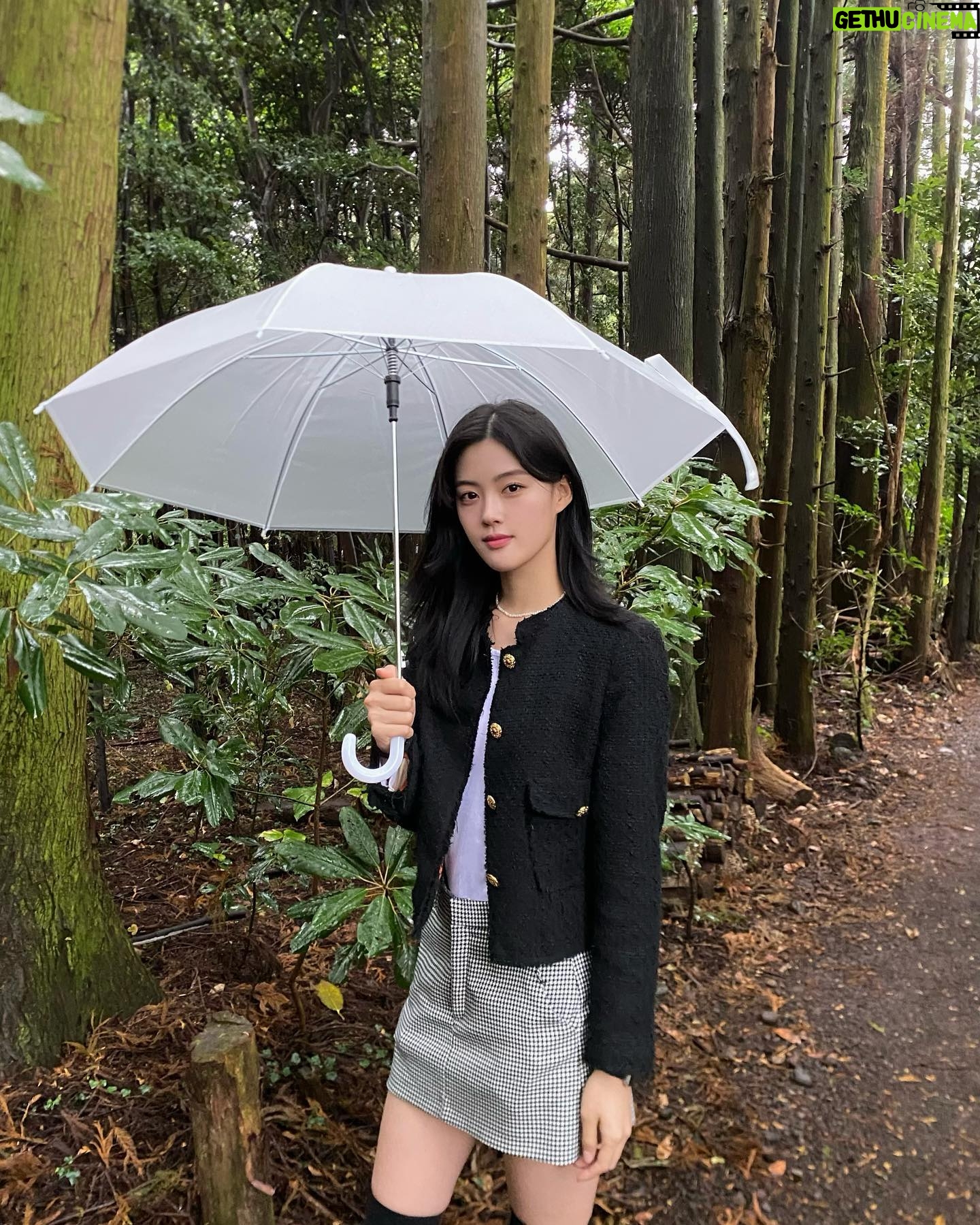 Kim Gyu-yeon - 3 Likes - 🌧️🍂