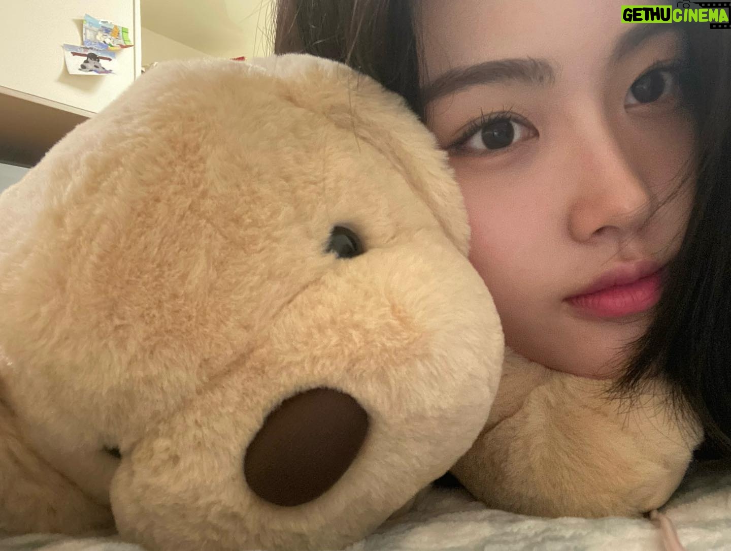Kim Gyu-yeon - 3 Likes - 🫣