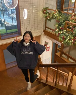 Kim Gyu-yeon Instagram - 잼민이✌🏻
#라티젠 #LARTIGENT