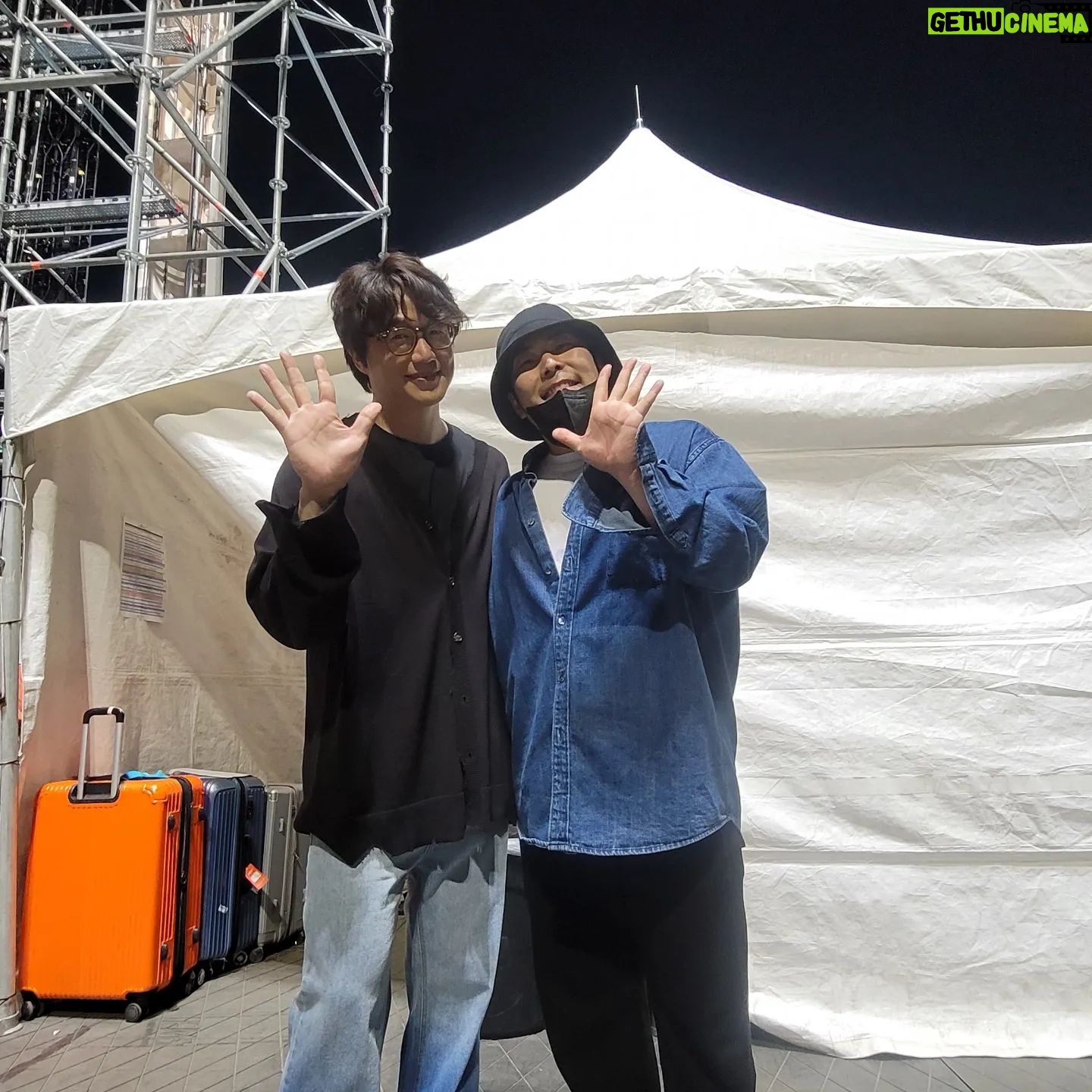 Kim Hae-jun - 4.3K Likes - .
힐링 그 자체
진짜 최고..!!!
#성시경 #콘서트 #축가