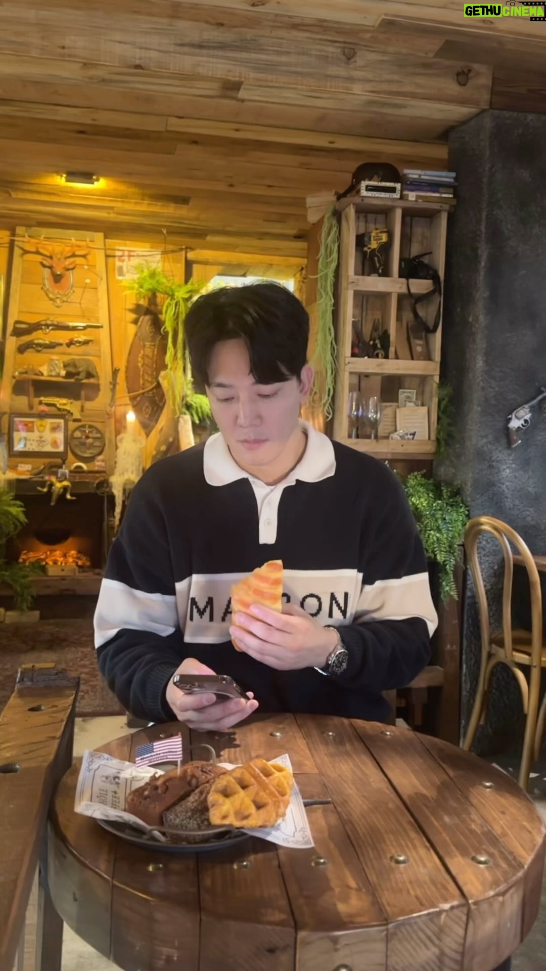Kim Hwan - 870 Likes - 🤬🤯😡👿☠️👽
#reels#reelsinstagram#릴스타그램#릴스