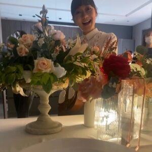 Kim Hyeon-mok Instagram - 월수금화목토 빠이
1.정한이 빠이🥲
2.해진이형 오기 전에 형 자리 한 번
3.내 번호 없는 형석이 자식(난 있음)
4.세상 젤 재밌는 정성호 선배님이랑 한 컷(유리에..)
5.오랜만에 경혜 만나서 꽃이랑 같이 찍어줌
6.천재 이승국 형님이랑 1년만에 재회샷
7.다솜이랑 샷(다솜이 혼자 다 준비함🥲)
8.감독님 제일 잘 나온 사진으로 픽
9.드라마에서 나 먹여 살려준 우리 해진이형이랑

끝나니까 또 그립네😔
#월수금화목토#빠이