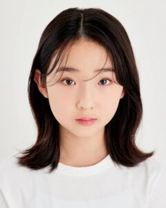 Kim Hyo-gyeong Top 100 Instagram Photos and Posts
