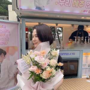 Kim Hyun-joo Instagram - 감사합니다!!#LIPS&김현주당#thanxtagram #트롤리