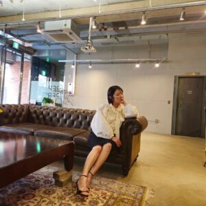 Kim Hyun-sook Instagram - #월요일#직장인컨셉#내맘대로룩북#아트스튜디오#필동
